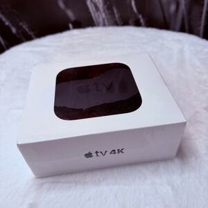 Apple TV 4K 32GB HDR Streaming Media Player A1842 Boxed
